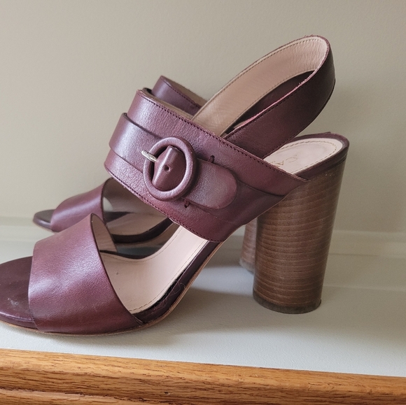 Sandals - Picture 2 of 6